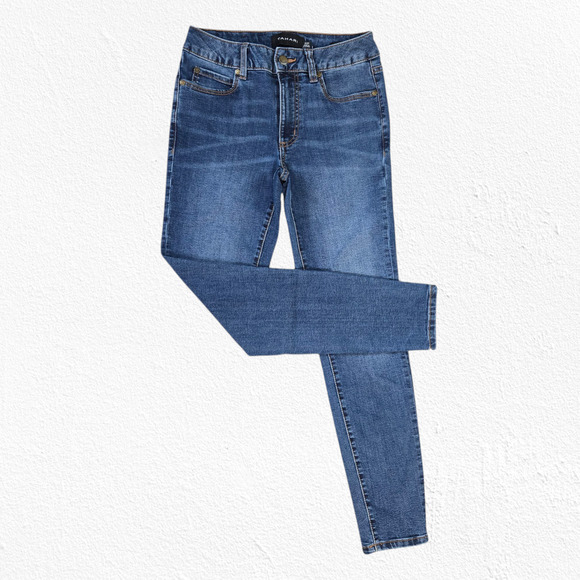 Tahari Dark Wash Mid Rise Kelly Stretch Denim Classic Skinny Jeans Size 4 - Picture 1 of 9